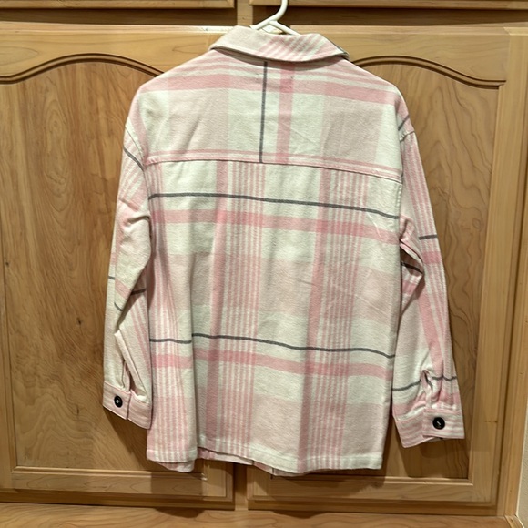 Francesca’s Flannel - Picture 2 of 3